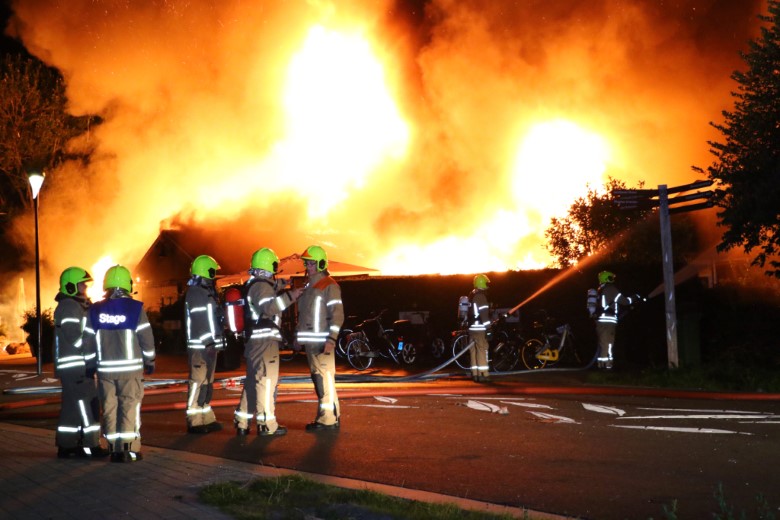 Grote brand legt restaurant in de as