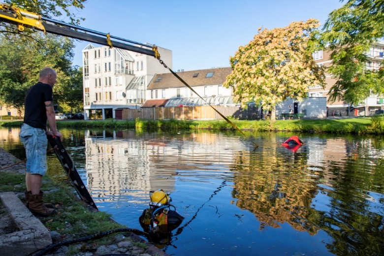 Auto te water na dutje doen