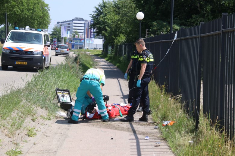 Motorrijder onderuit op de Deltaweg