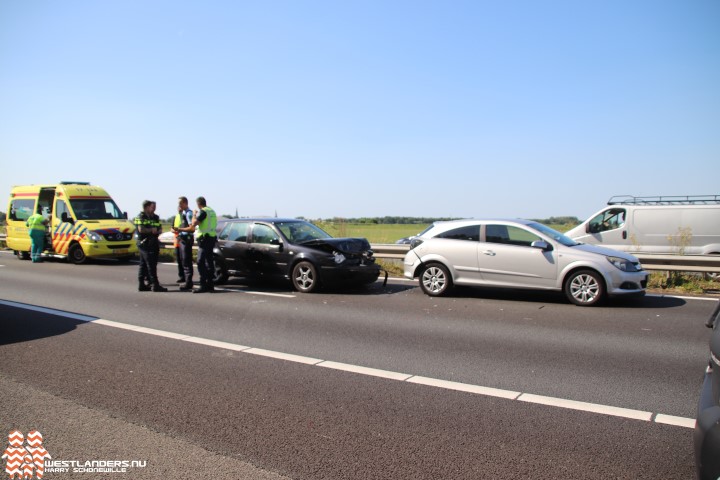 Twee gewonden bij ongeluk A20