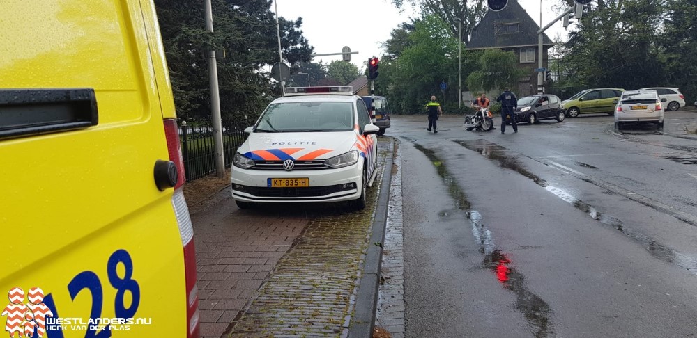 Motorrijder gewond na ongeluk Emmastraat