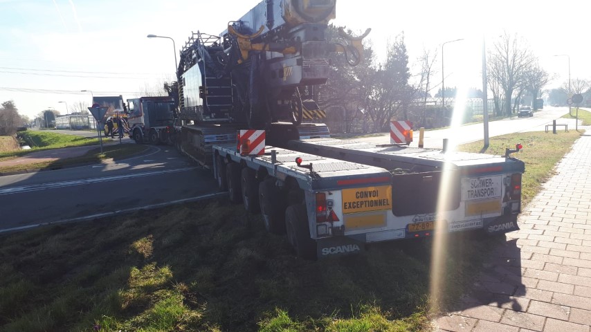 Centimeterwerk voor verplaatsen heistelling naar bouwplaats