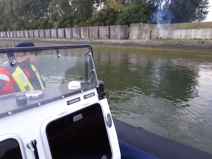 Zeehavenpolitie betrapt jongeren op samenscholing