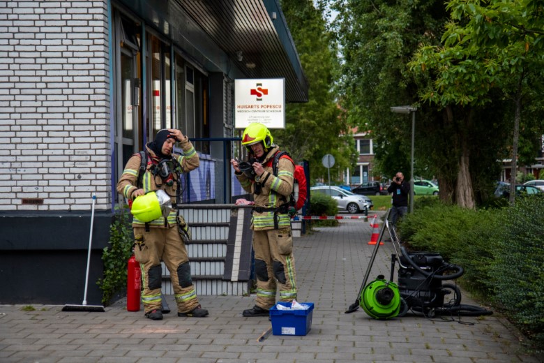 Omgevallen flesje fosfor lastige klus voor brandweer