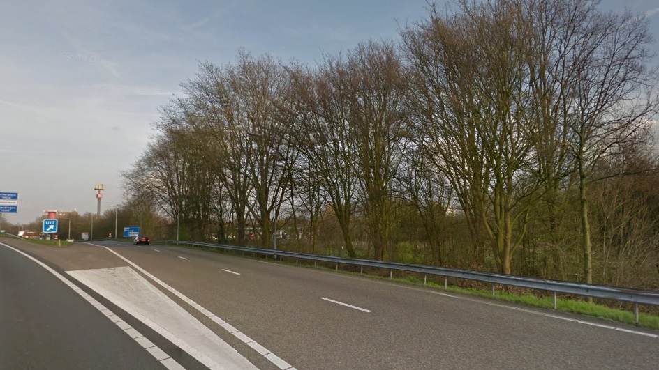 Bomenkap voor verbreding A20 bij Vlaardingen