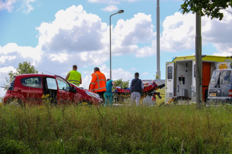 Vrouw gewond bij ongeluk op de A20