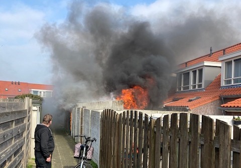 Acculader zorgt voor schuurbrand