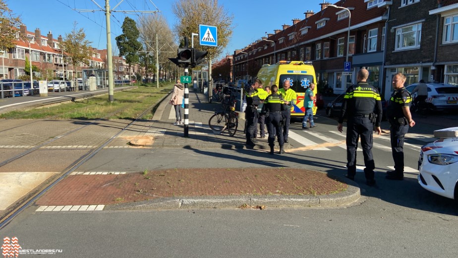 Personenwagen botst tegen tram