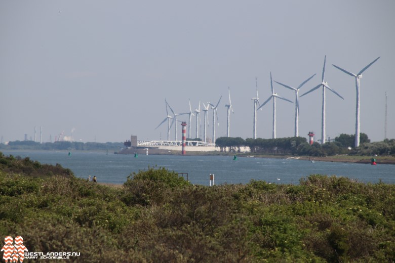 Landtong Rozenburg krijgt één extra grote windmolen