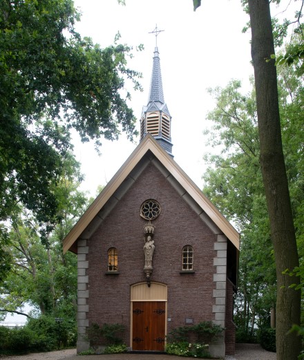 Startsein Open Monumentendag Westland in Lambertuskerkje en bostuin