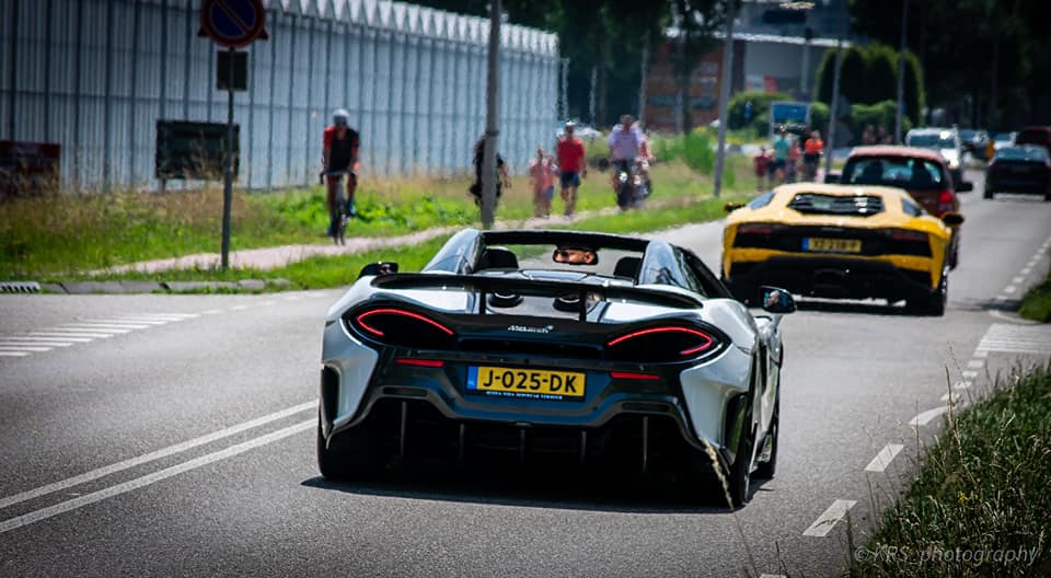 Supercarmeeting op last van burgemeester ontbonden