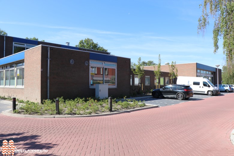 Collegevragen over beheer gemeente lege basisschool De Lier