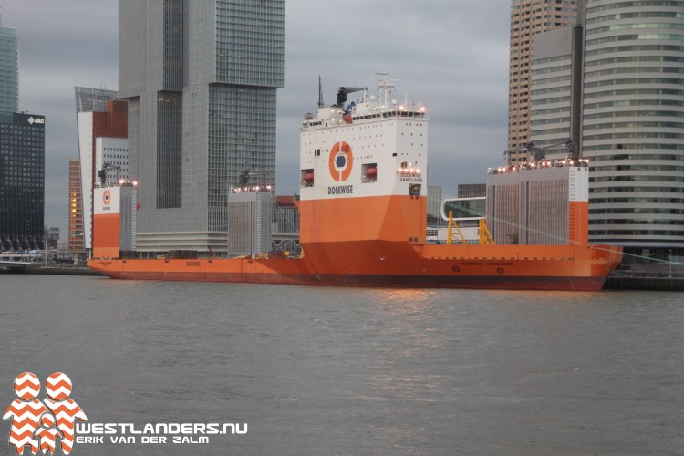 Dockwise Vanguard tijdelijk in Rotterdam