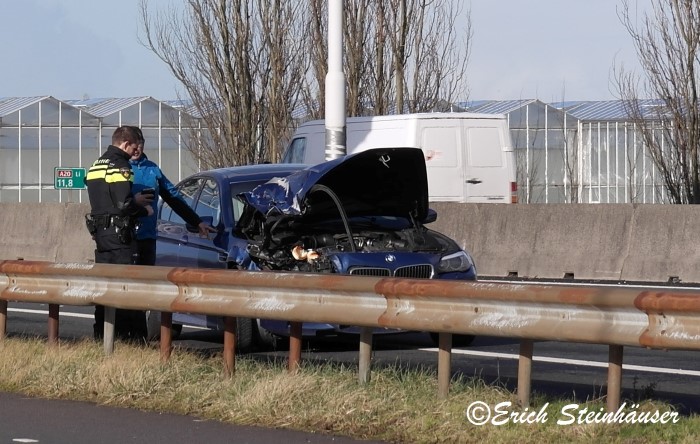 Blikschade bij ongeluk op rijksweg A20