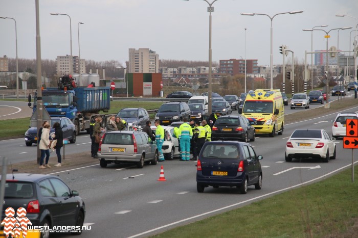 Vrouw gewond bij ongeluk op de Wippolderlaan