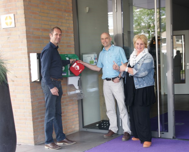 Onthulling 1e openbare AED in ‘s-Gravenzande