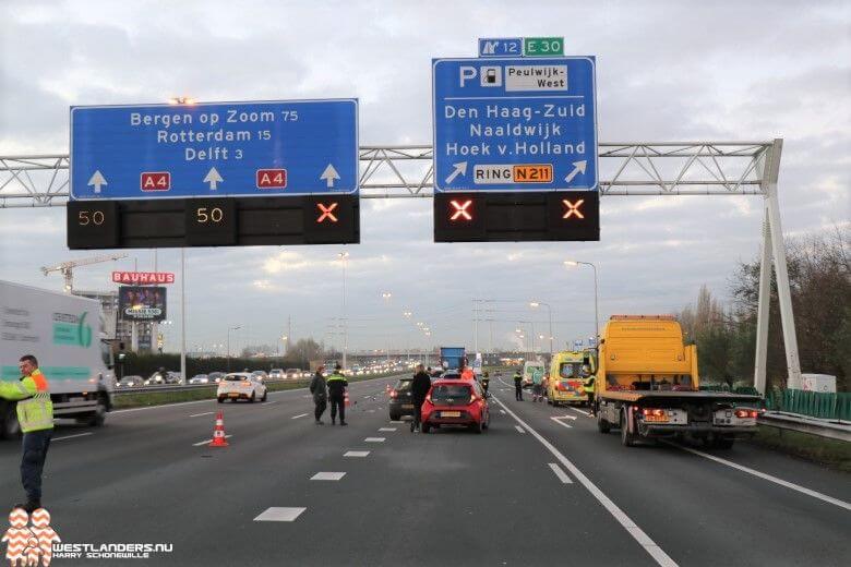 Kettingbotsing na verkeerde invoegmanoeuvre op A4