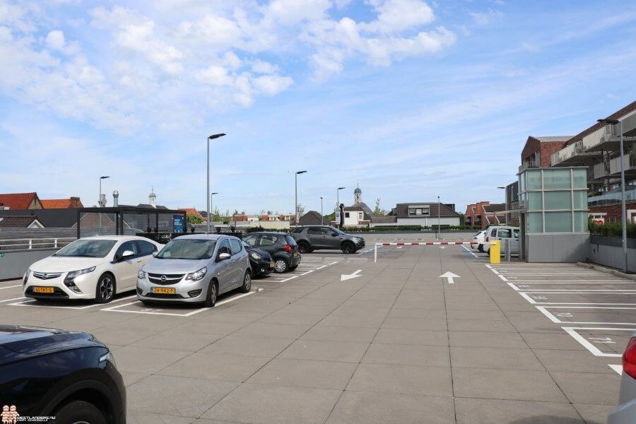 Geen cameratoezicht op parkeerdak winkelcentrum ‘s-Gravenzande