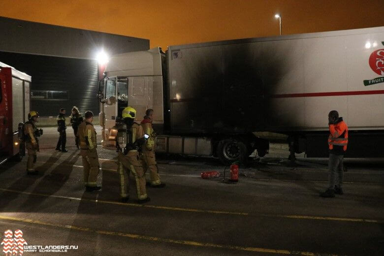 Vrachtwagen in de fik door ontploft kooktoestel