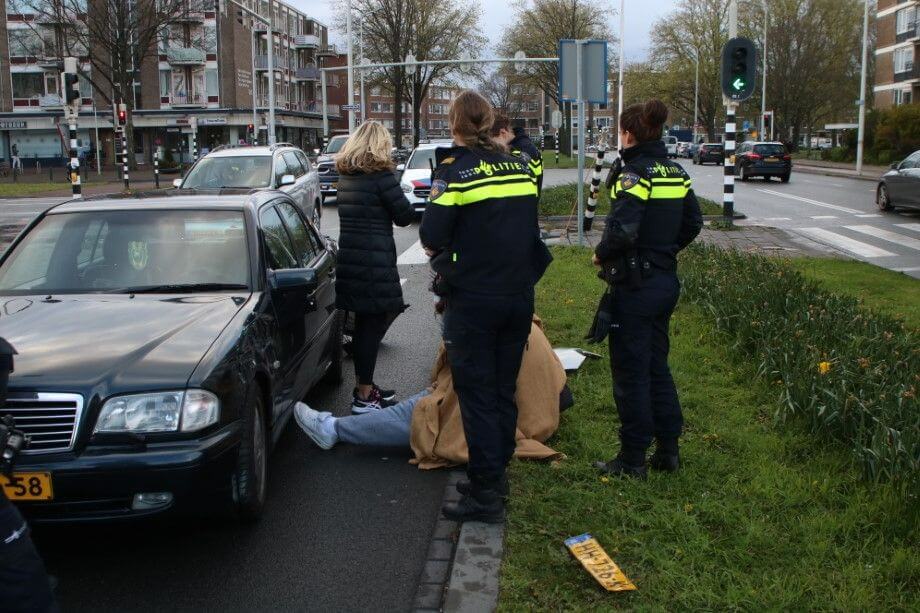 Automobilist doorgereden na veroorzaken ongeluk