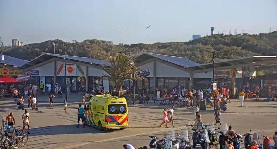 Zoektocht naar meisje in zee bij Hoekse strand