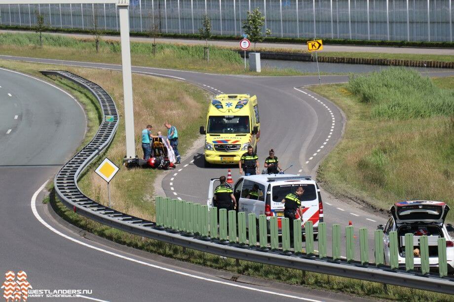 Motorrijder gewond na ongeluk bij Westlandroute