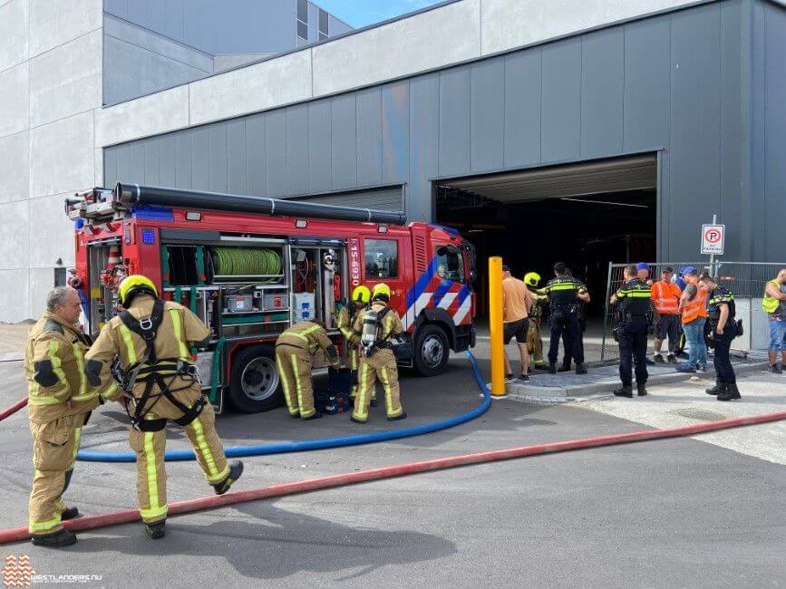 Middelbrand in gebouw van verpakkingsbedrijf