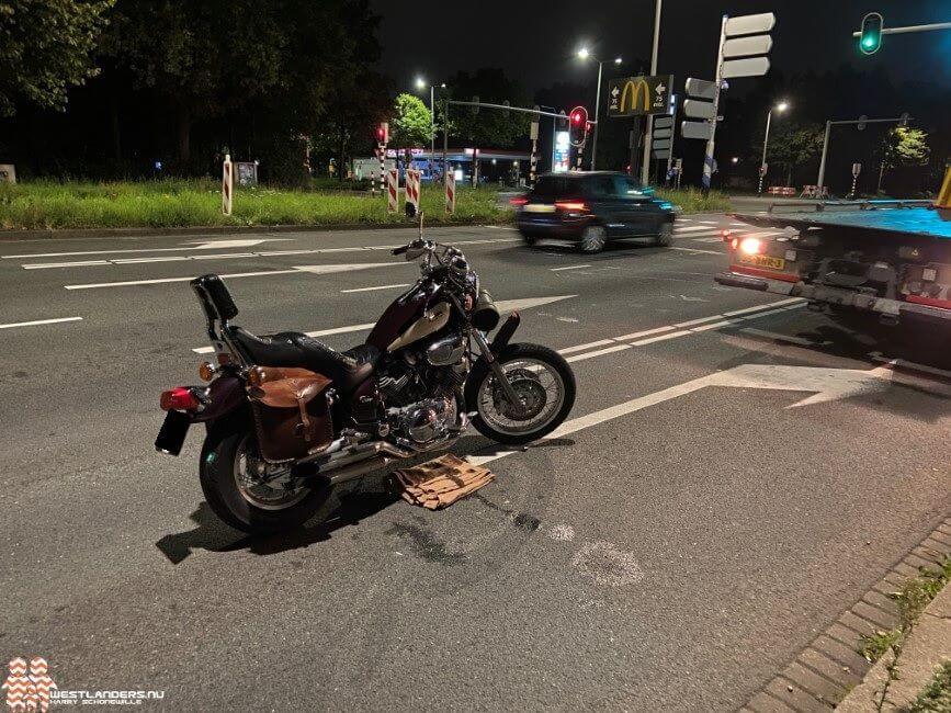 Vrouw gewond na ongeluk met motor