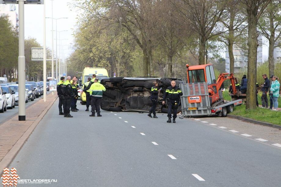 Verkeerschaos na eenzijdig ongeluk op de Erasmusweg