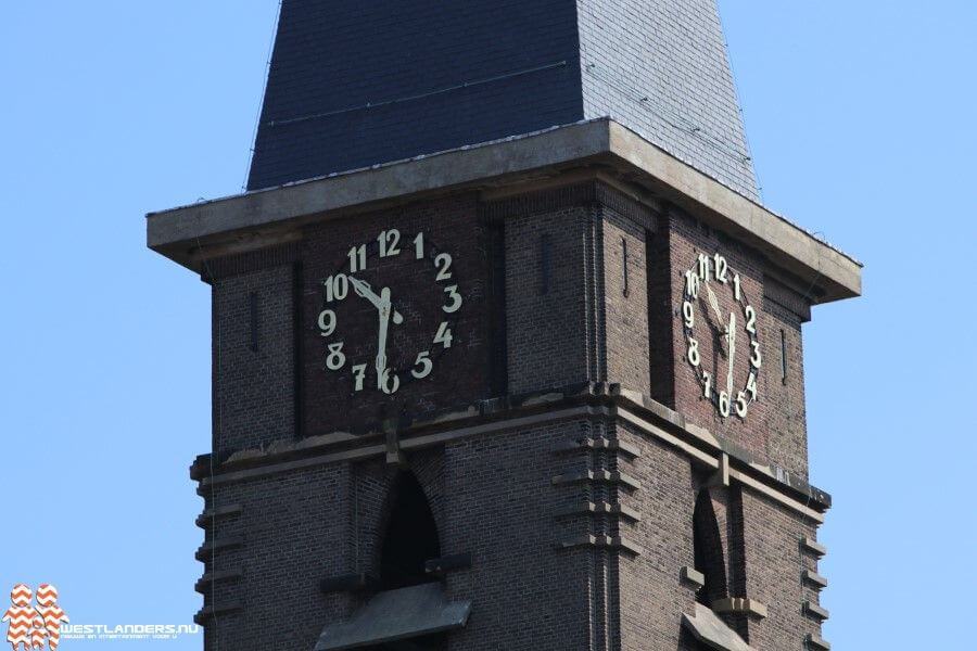 Tijd weer terug bij Adrianuskerk