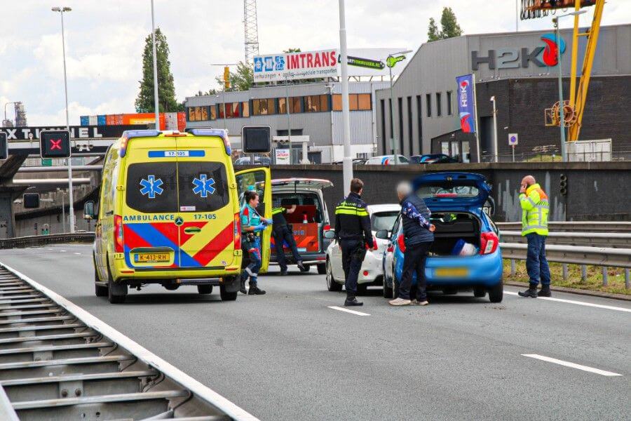 Verkeerschaos door ongeval voor Beneluxtunnel