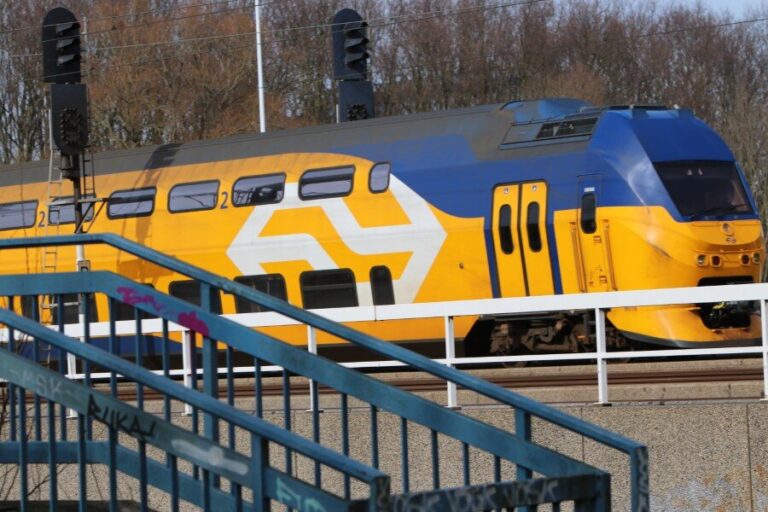 Werkzaamheden spoor Den Haag CS-Schiedam lopen verder uit