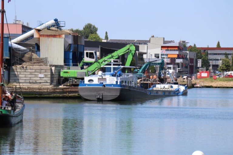 Tweede vluchtelingenboot bij Hellinggat