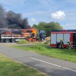 Middel vrachtwagenbrand aan de Nieuwelandsedijk