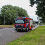 Achtergelaten brandweerwagen op de weg