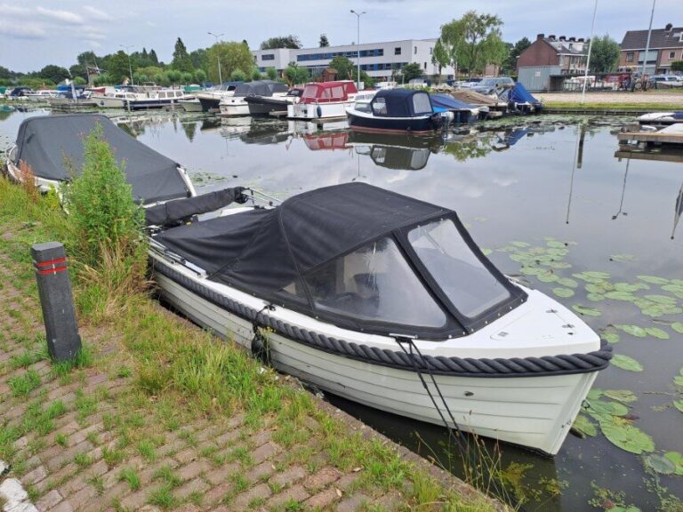 Gemeente Maassluis zoekt eigenaar bootje Noordvliet