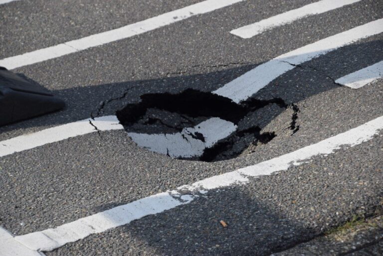 Sinkhole aan de Bachlaan