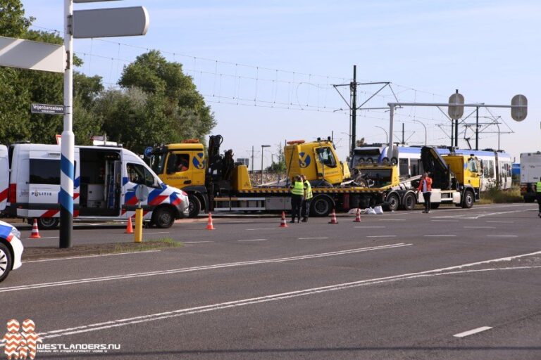 Tram in botsing met bergingsvoertuig