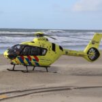 Kind overreden door auto op het strand