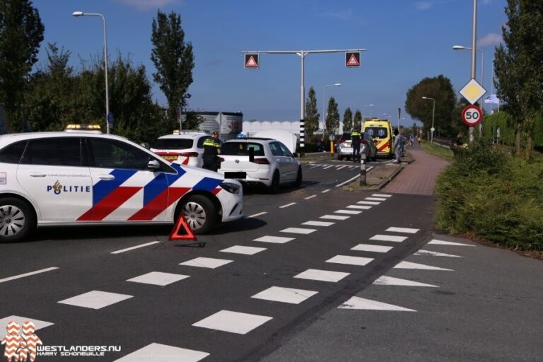 Ongeluk met blikschade op de Arckelweg