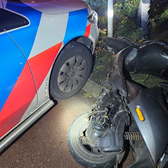 Politie achtervolgt gestolen bromfiets