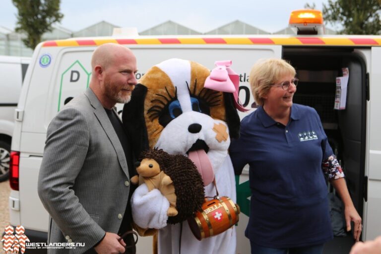 Dieren opvangcentrum Westland feestelijk geopend