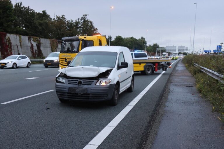 Dubbel ongeluk bij de Beneluxtunnel