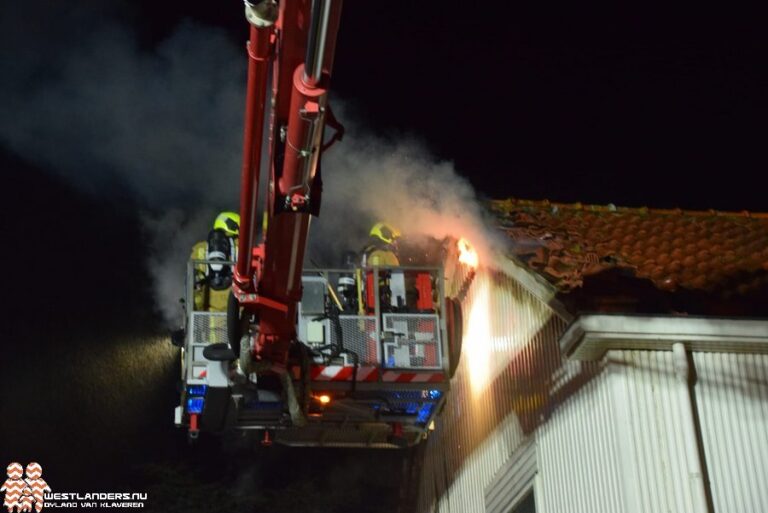 Grote brand in woning Harry Hoekstraat