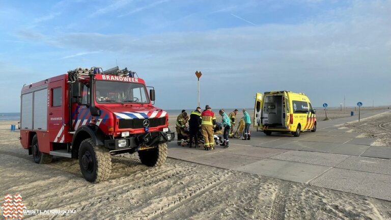 Man gewond na ongeluk op het strand