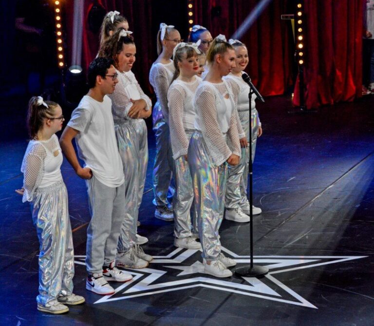 Dansgroep PUUR! steelt show bij Holland’s Got Talent