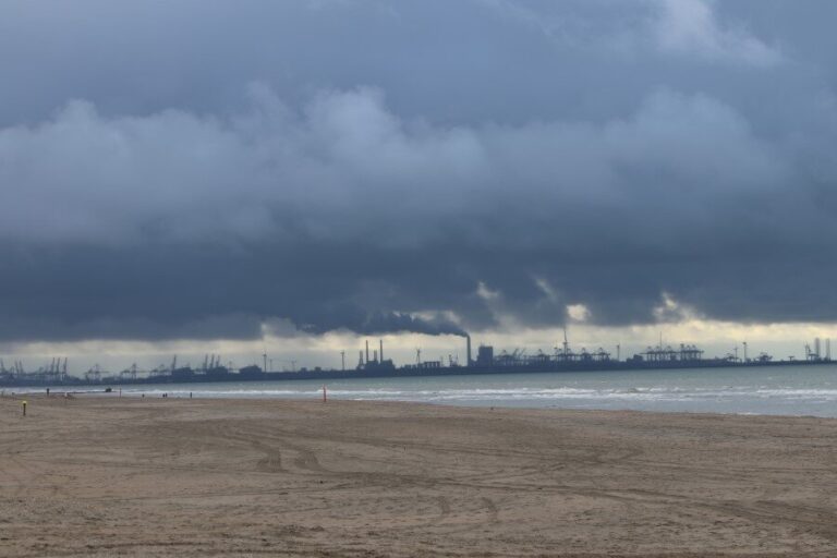 Woensdag code geel voor storm Conall