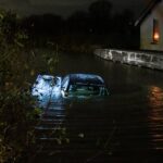 Auto te water aan de Zuidbuurt