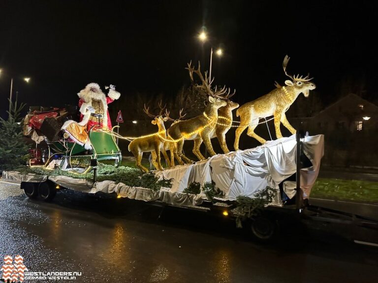 Kerstparade 2024 in Hoek van Holland