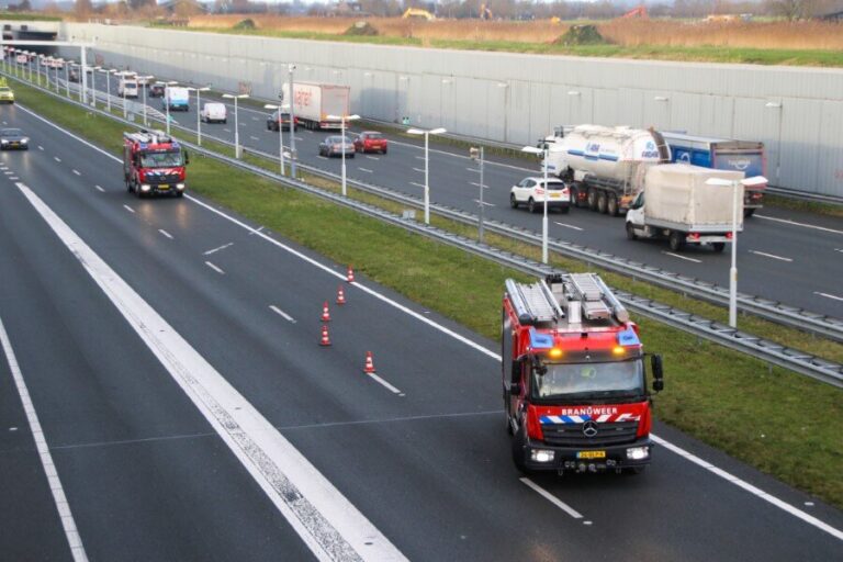 Kettingbotsing tussen meerdere auto ’s op A4